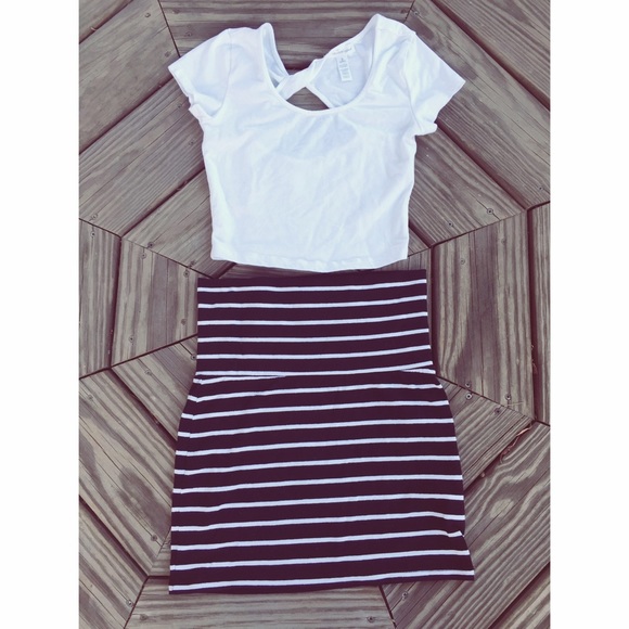 Crop top + skirt bundle