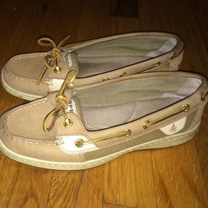 tan sperry top-siders