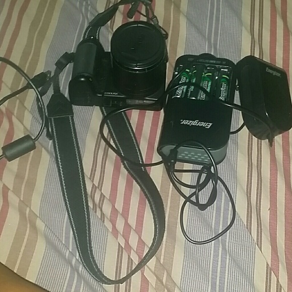 Camera n ikon cool pix L810