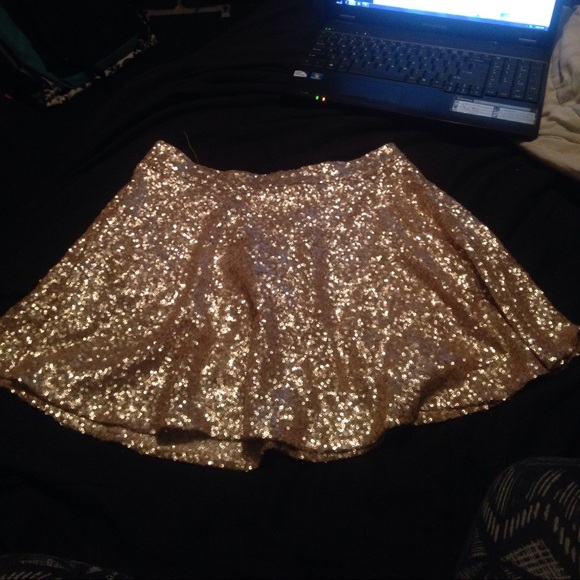 Sequined gold skirt