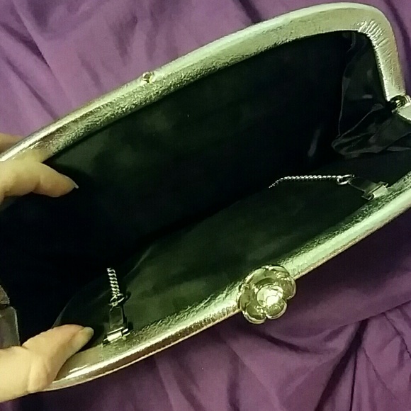 Little clutch - Picture 3 of 4