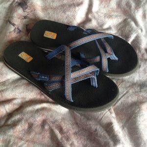 Crisscross Cross Teva Sandals