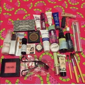 *RESERVED FOR BREE1425*Full size lot of makeup