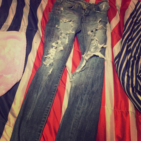 Rip skinny jean.