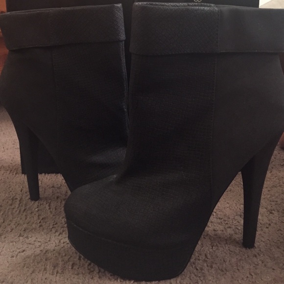 Ankle booties