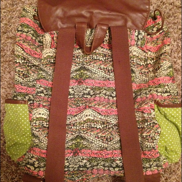 Backpack - Picture 2 of 3