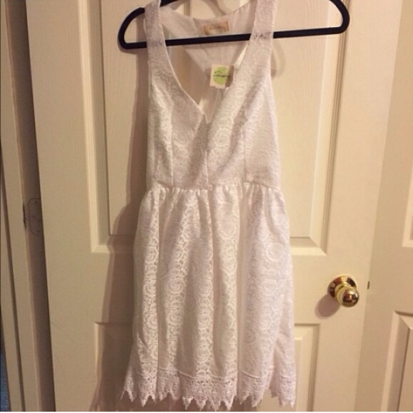 White lace dress