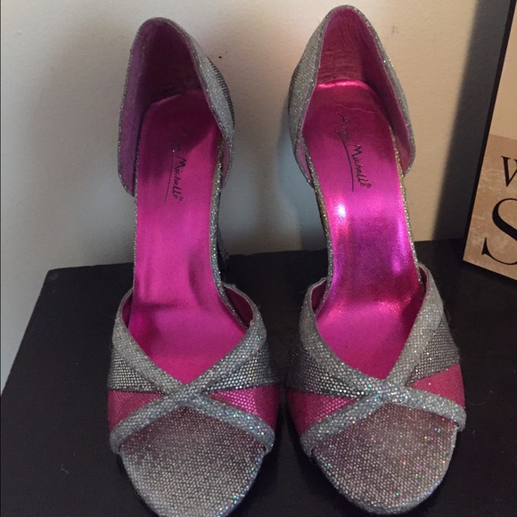 Sparkly Pink & Silver Heels - Picture 2 of 4