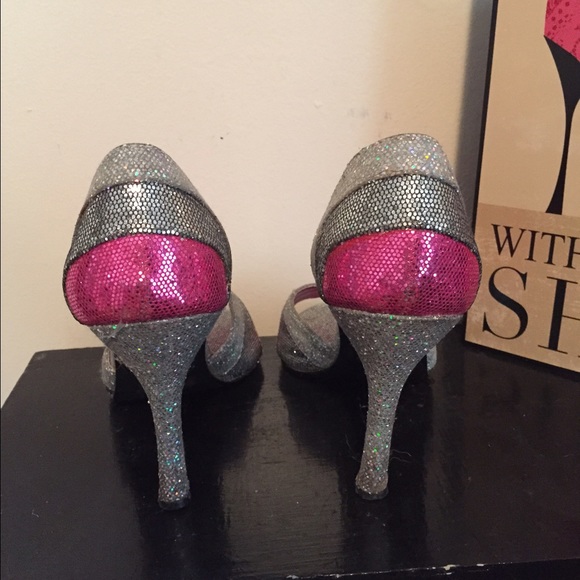 Sparkly Pink & Silver Heels - Picture 3 of 4