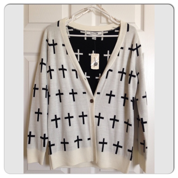 Forever 21 Cream/Black Sweater