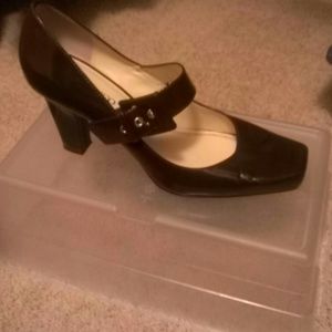 Brown pumps