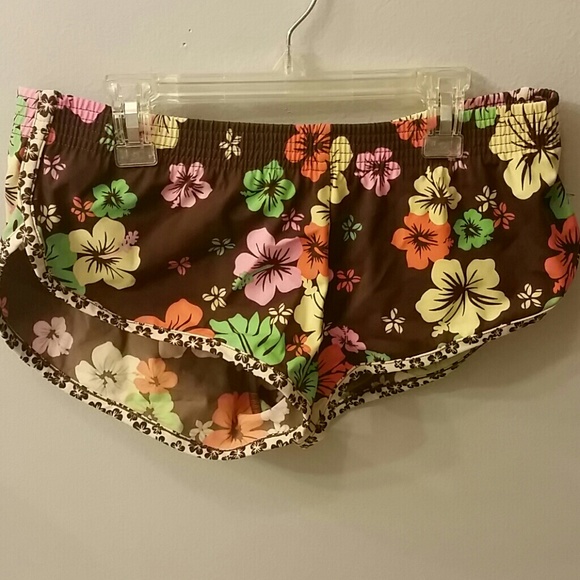 Floral active bottoms