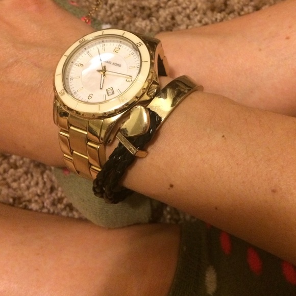 Guess leather heart loop closure bracelet