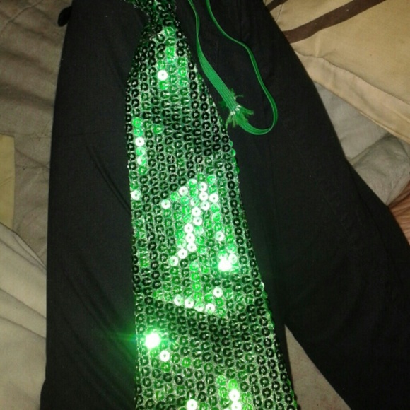 St. Patrick's tie - Picture 1 of 2