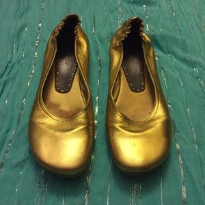 BCBG gold flats