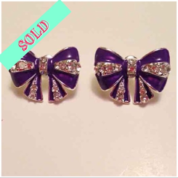 🎉Flashsale 🎉🎀Bow earrings 🎀 (last pair) - Picture 3 of 4