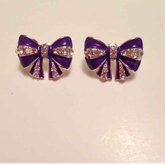 🎉Flashsale 🎉🎀Bow earrings 🎀 (last pair) - Picture 4 of 4
