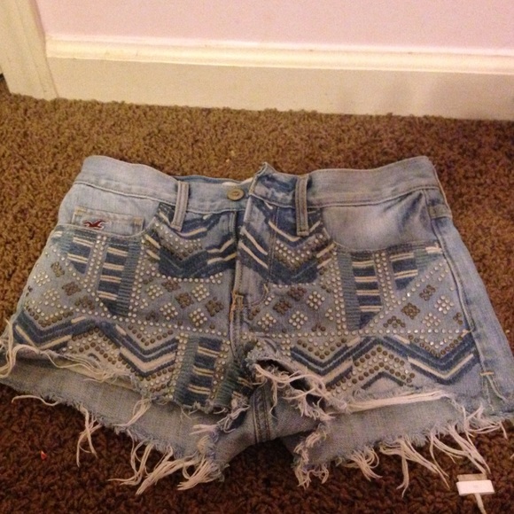 HOLLISTER PRINTED JEAN SHORTS