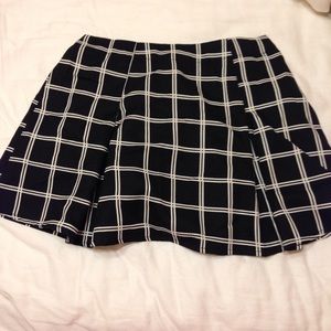 Grid print mini skirt