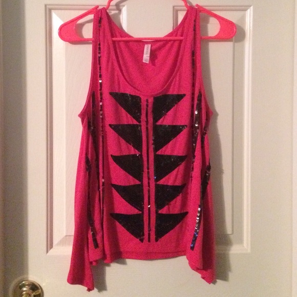 Pink tank top - Picture 1 of 2