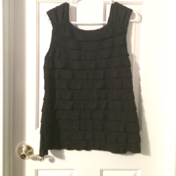 Black top - Picture 2 of 2