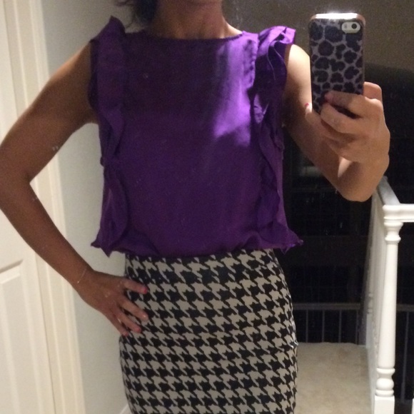 Zara Tops - Zara purple ruffle sleeveless top in S