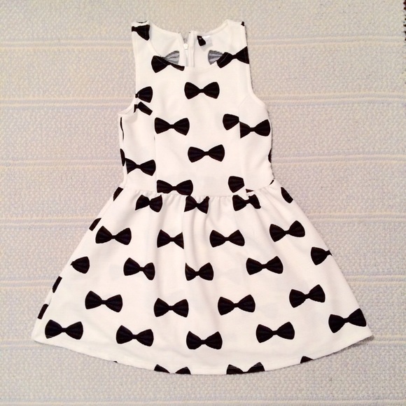H&M bow print dress