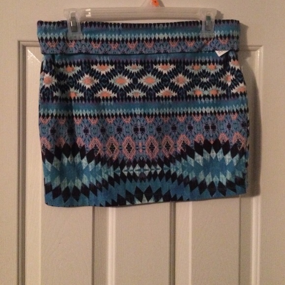 Patterned skirt - Picture 1 of 2