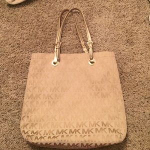 Michael kors purse