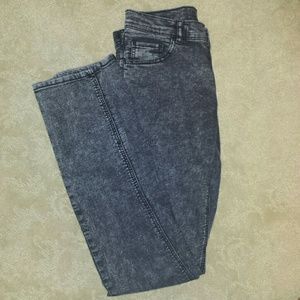 High waisted acid washed jeans