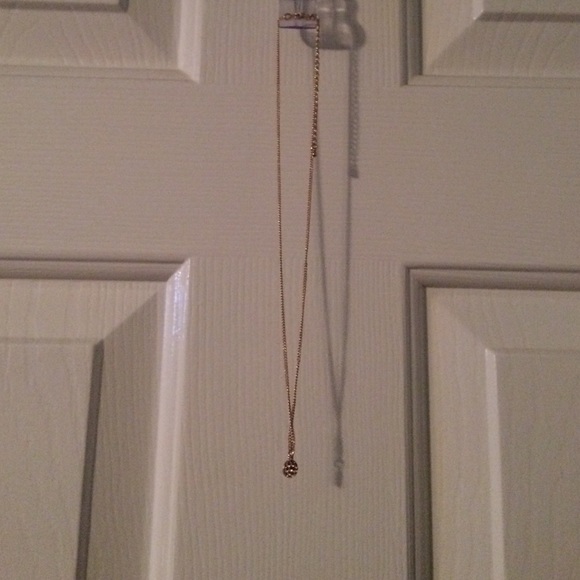 Gold choker - Picture 1 of 2