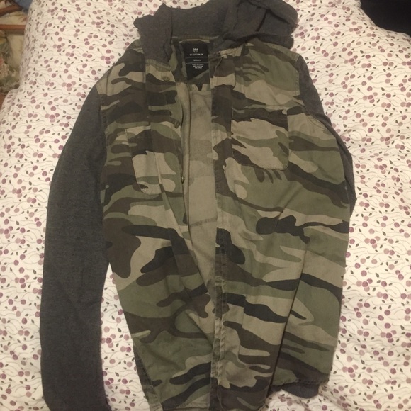 Army flannel/sweater