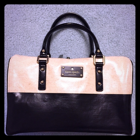 Adorable Kate Spade Top Handle Purse