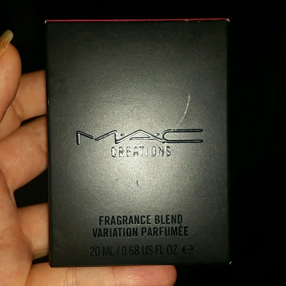 Mac perfume