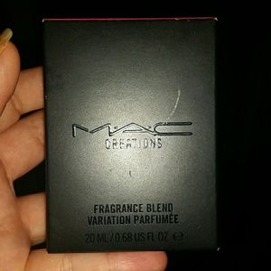 Mac perfume