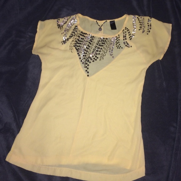 Great shirt for the summer!