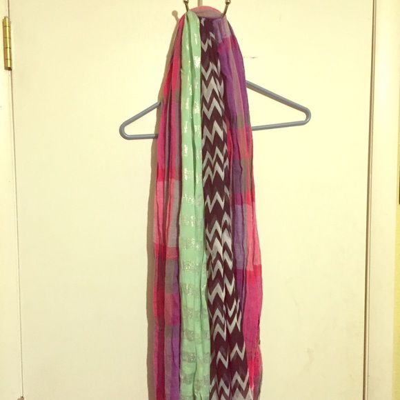 Three colored Scarfs