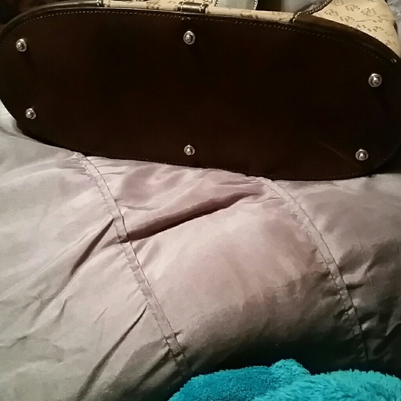 Purses - Picture 3 of 3