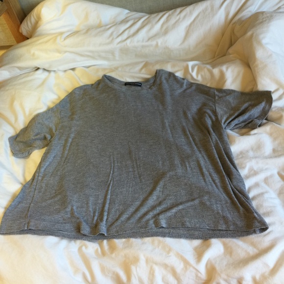 BM grey tee