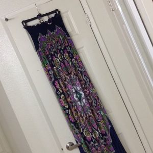 Long dress with necklace