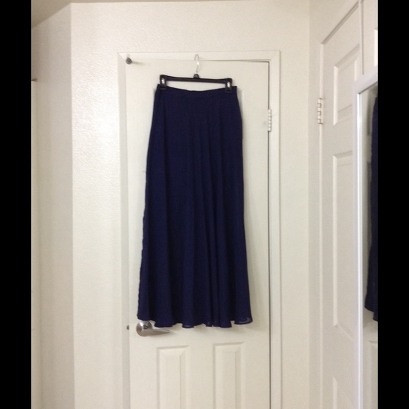 Long navy skirt