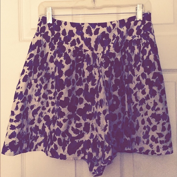 H&M high waist leopard print shorts
