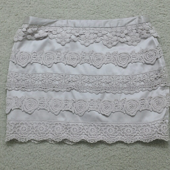 Nude lace skirt