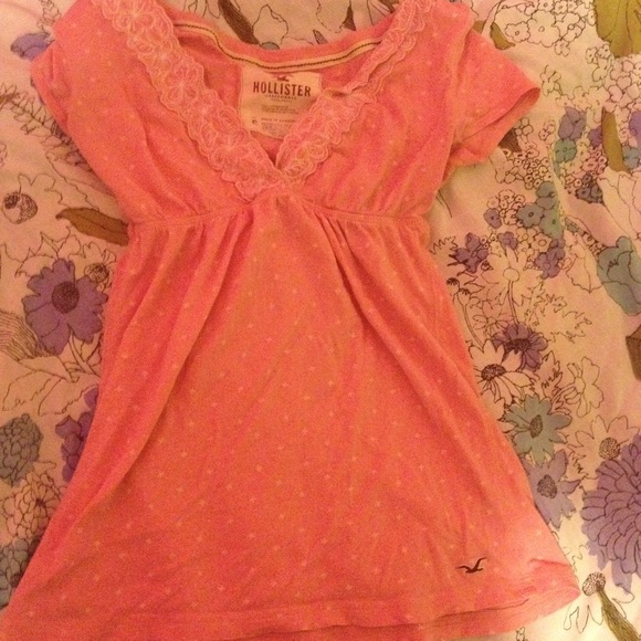 Hollister pink polka dotted shirt