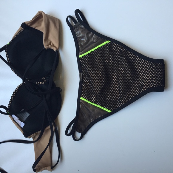 Beach bunny high voltage swimsuit Sz XS - Picture 4 of 5