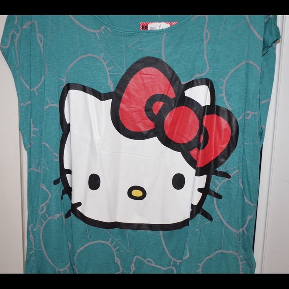 H&M Tops - Hello kitty top