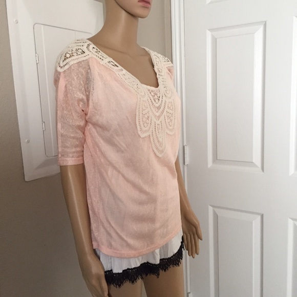TALISMAN peach and ivory crochet top - Picture 5 of 6