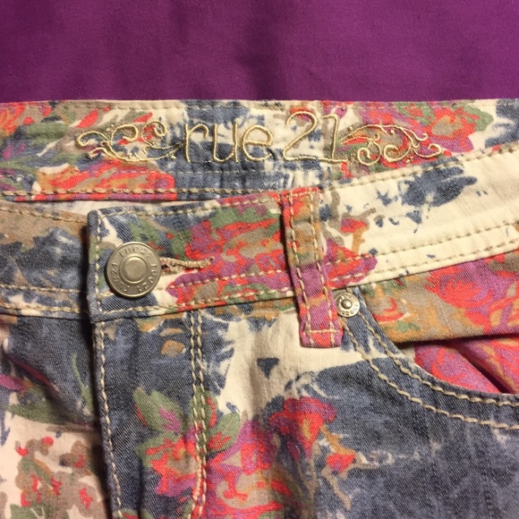 Jeans Collection - Picture 2 of 3