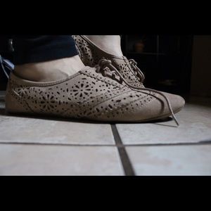 Velveteen Light Brown Oxfords