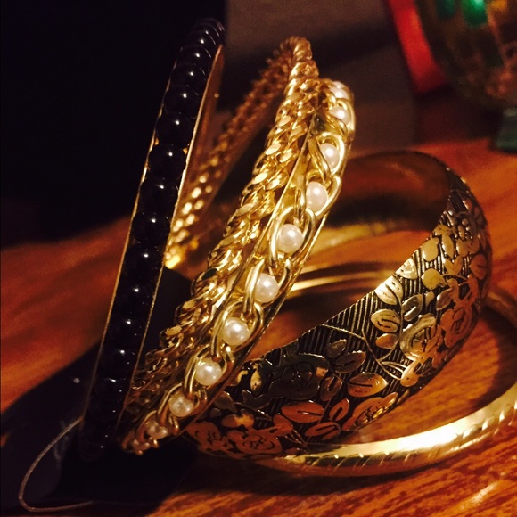 NEW Fashion Jewelry Gold Tone Bangle Set 6 Bracelets - Picture 5 of 5